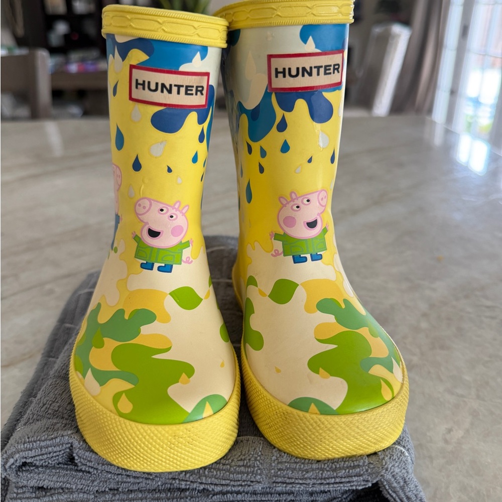 Hunter Peppa Pig & George Muddy Puddles Yellow Rainboots toddler size 6